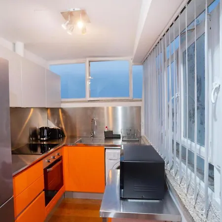 1-80 Collection Penthouse By Trulycyprus דירה *